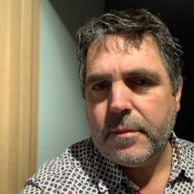 Aimez-vous les uns les autres !!! Bordel de merde!! Ne supporte aucunes religions! Même si je respecte ceux qui croient !!