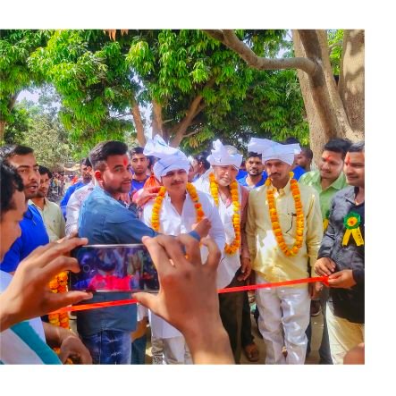 शोर मचाने से सुर्खियां नही मिलती साहब!!
कर्म ऐसा करो कि खामोशी भी अखबारों में छप जाए!! राधे राधे