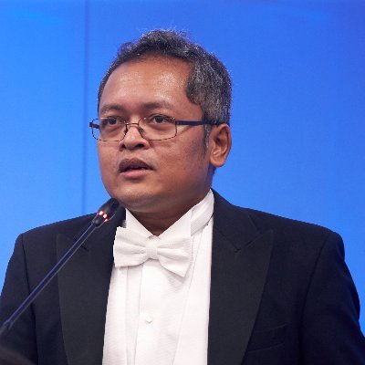 IT Auditor at @bpkri | PhD from @tudelftTBM @tudelft | #egovernment, #opendata and #interoperability advocate | owned by @yu_karti | personal views