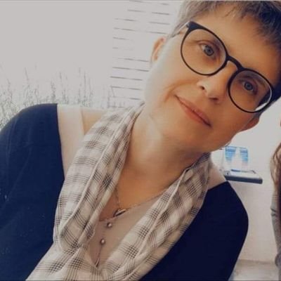 tania19650525's profile picture. 