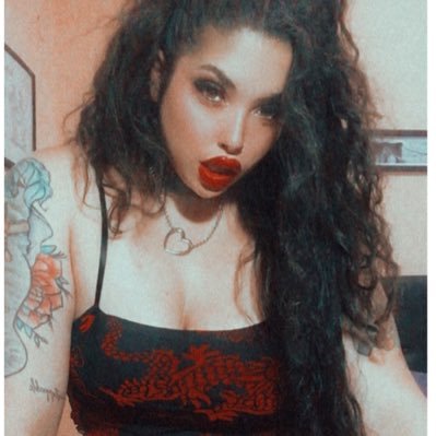 she/her •24 • so gay, so homosexual, so thoroughly queerly gay ✨I'm the chemical burn from the spiral perm✨ ⭐️I make loneliness work for me✨