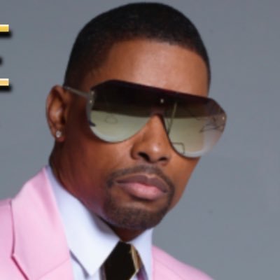 TweetIsPRS's profile picture. Raphael Shawan also @TweetfromNext an artist and consummate performer, as well as a gifted Mindset Coach sharing light, love and HIGHVIBES as often as possible.