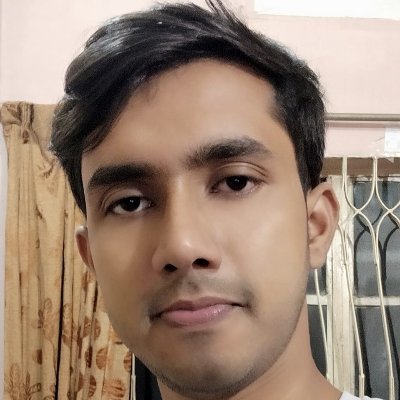 momenoor1's profile picture. 