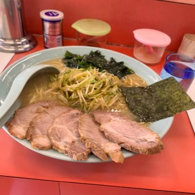 ラーメンショップ大好き人間🤣DIYとバス釣りが大好きです‼️ ラーメンショップいいね👍失礼します😊DMくれてもほぼ見てません💦