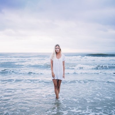 Laura84346186's profile picture. Cuenta nueva 🙌
Amo mi chilito 🇨🇱 
Me encanta viajar y prefiero la paz mental 🍀