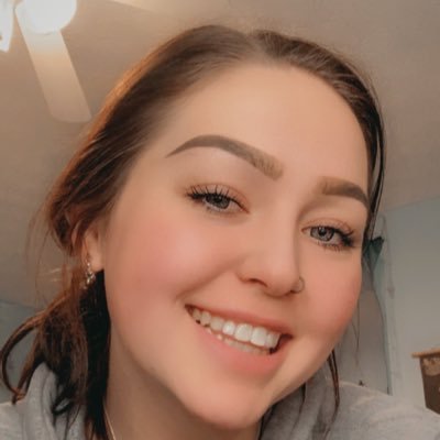 oliviax1225's profile picture. Bears. Beats. Battlestar Galactica. she/her