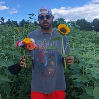 emmjayuu's profile picture. 