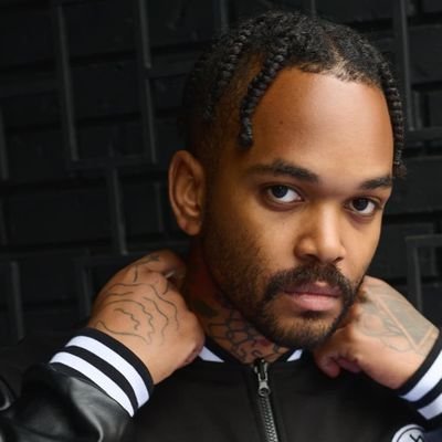 2alex2sappy's profile picture. I tattoo in toronto 🌹 I stream silly video games, and watch a lot of anime 🌹 nothing new to see here