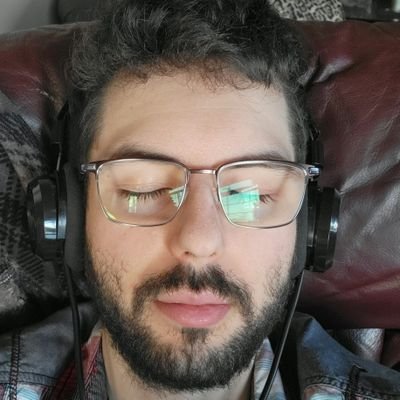 samueljrivard's profile picture. Musicien, compositeur, réparateur d'ordinateur... ... ... fondateur de Head Of a Machine