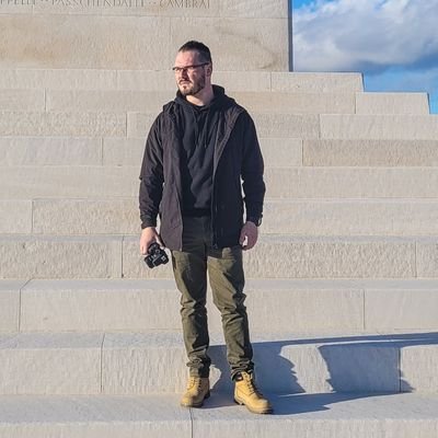 ArnaudR03's profile picture. Photographe 📷
Informaticien 💻