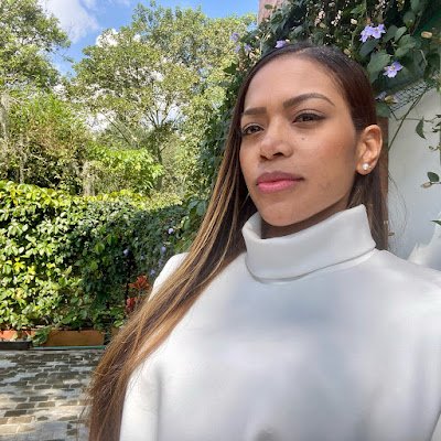 LuzEstelaMosqu2's profile picture. ⚖| Asesoría Sector Público y Privado
📖| Audiencias Procesales, Acusación
🇨🇴| Magíster en Derecho Procesal Penal