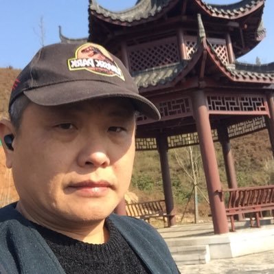 liuyuefeixue000's profile picture. 民主、宪政、自由、法治。