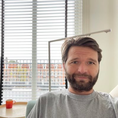 Assistant professor at the University of Amsterdam | he/him | 🌹