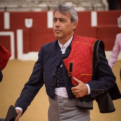 Alcalde de Alcázar de San Juan 2011/2015. Profesor de Ed. Física (ESO) Secretario Gral. Asoc. Nacional Presidentes Plazas Toros España (ANPTE)