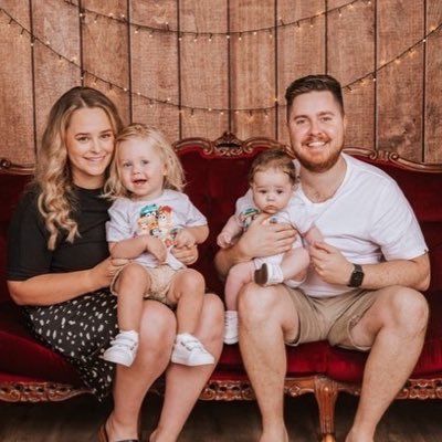 cleee's profile picture. 