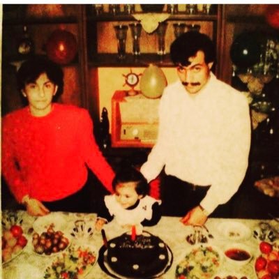 nilgn_83's profile picture. Kitap okuyarak dünyayı kurtaramam ama bir nebze olsun dünyadan kurtulabilirim.📚