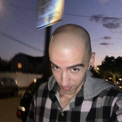 Follow for daily entertainment! 350k+ followers across all platforms. | Twitch/YT - GuyiNoah | TikTok - iNoahGuy, timesaverguy