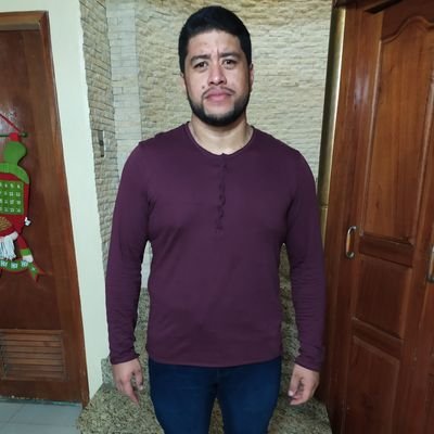 estudiante de ing. industrial amante del deporte y la tecnologia