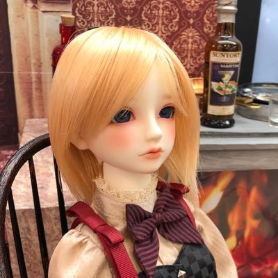 小説家になろうとカクヨムでラノベ書いてます。
執筆中　「ドールズ　～ドールマスターとなった少女は異世界で娘達と旅をする～」

なろう　　https://t.co/VSE8XT4suO
カクヨム　https://t.co/KnTt45dyqJ