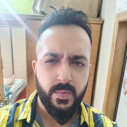 fplbaba's profile picture. Murgiyon ka farm kholunga main.Poultry farm.hazaaron murgiyaan, aur unke kahin hazaaron ande.aur arabo omlette! usko khane ke liye bread bhi main hi doonga