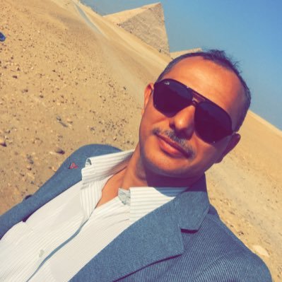 إختر صحبة تخجل أن تفعل بينهم ذنباً وأحذر من صحبة تخجل أن تفعل بينهم طاعة