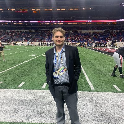 South Carolina beat writer @RivalsGamecock covering football, WBB, MBB and baseball.  Be kind to others.