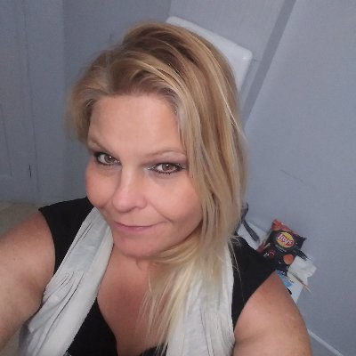 Drealfroggie1's profile picture. 