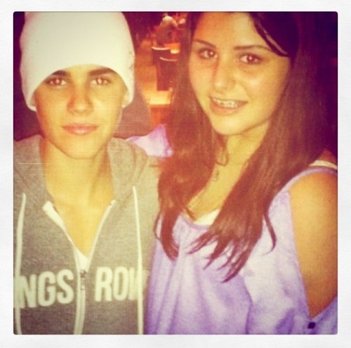 LoveForJB's profile picture. my twitter to spam justin bieber, thats literally all it's for hahaha. so follow at your own risk. met Justin april 29th 2011! :')  main account: @gracemaryx