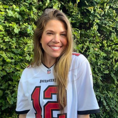 robyncarpenterr's profile picture. 