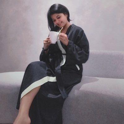 deprie_ulalah's profile picture. ♥my family, ♥my life, || Permata Bank || wish i can win the day and hope get miracle on my life'. IG :@ddwisafitri