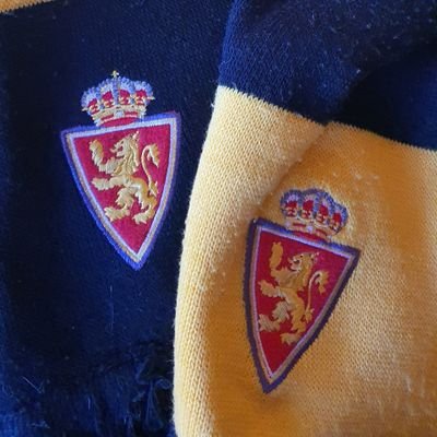 piluzgz's profile picture. En este mundo traidor,nada es verdad ni mentira,todo es según el color,del cristal con que se mira