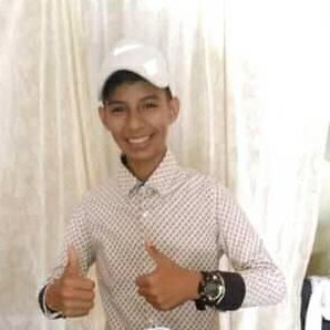 sigueme y te sigo...
follow me and I follow you...