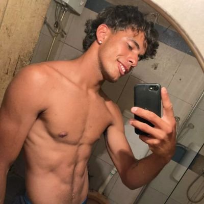 P46440343Perez's profile picture. ⚽️fútbol 🤩
Precupate por tu vida que de la mia me preocupo yo😉