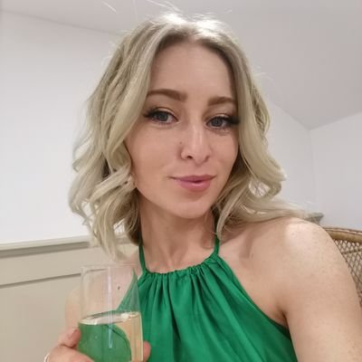 beth_jarvis's profile picture. Welsh Beef and Sheep farmer🐂🐑•  Eventing enthusiast