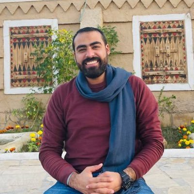 ﴿رَبِّ اغفِر لي وَلِوالِدَيَّ وَلِمَن دَخَلَ بَيتِيَ مُؤمِنًا وَلِلمُؤمِنينَ وَالمُؤمِناتِ وَلا تَزِدِ الظّالِمينَ إِلّا تَبارًا﴾
