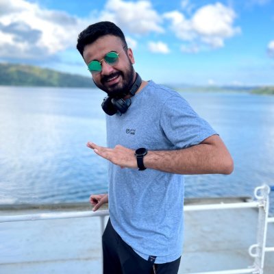 Hi, I stream chess on my YouTube account every weekend. See you there!

https://t.co/bVH1hqZNFf