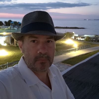 Flammer19's profile picture. Lord EJ. Flammer. Husband, proud father, son, best friend, Refrigeration Engineer. Fan of Hockey Club EVZ & Rugby Team All Blacks!