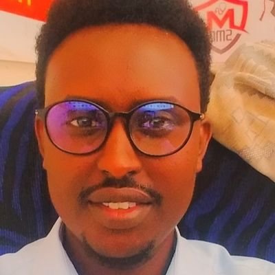 medical laboratory technologists@
seniour lecturer for medicine and health science.