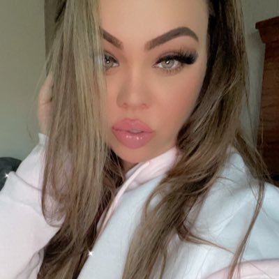 NSFW 21+ Adult Content Creator - Traveling Companion, Angler and Throat goat - Instagram; A1bombshell 🩵 Come chat with me at https://t.co/IgWI984KV9 💌
