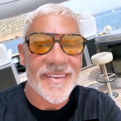 Santiag97793944's profile picture. Interested in interesting things with a positive outlook. I love reading, sports music