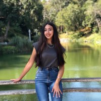 Esra (@thesrax) Twitter profile photo