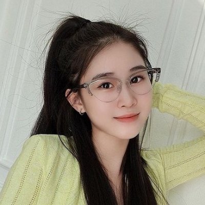 JennyHuyen94 Profile Picture