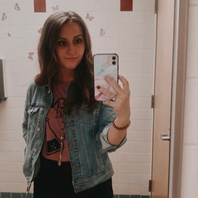 Science teacher at O’Connor H.S. 💙💛Jay/S.E.A Alumni 🐴💙 Dog Mom🐶