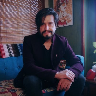 Comunicador social y periodista. Melómano e investigador musical. Gestión cultural,coordinación de proyectos y medios de comunicación, algunos d mis intereses.