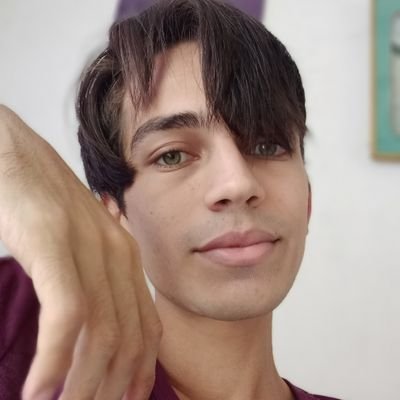 _Airoliv's profile picture. Cada cabeza es un mundo