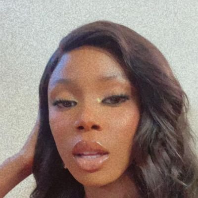 yubs_threads's profile picture. God is everything 💖