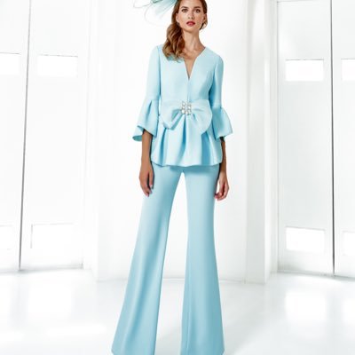 Award Winning ladies designer boutique in Athlone. Host to Stunning Irish & International designer Brands Olivia Danielle Style Emporium Phone 09064 72707😍