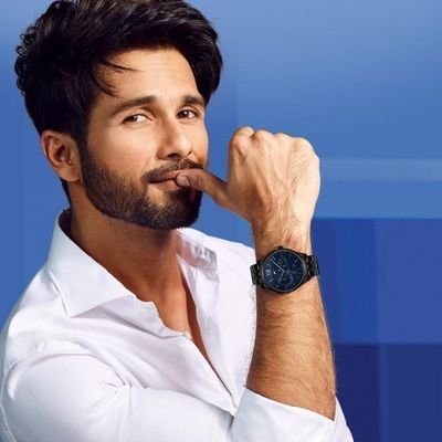 The Trends page for Superstar,charismatic handsome💫 @shahidkapoor   
To spread the love and feel Shahidism
#Beashanatic
