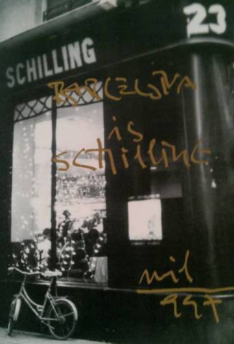 bootsie_delaf's profile picture. Hispanofile; amateur photographer; button fetishist; seaside lover; mid-century-paraphernalia-freak.
