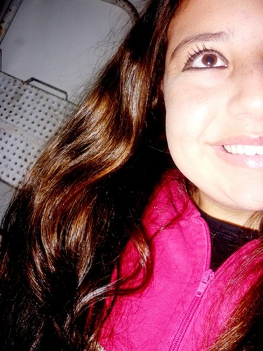 Roberta Oliveira Bandeira,15,Gusttavo Lima , João Bosco e Vinicius , Jorge e Mateus, chocolate , coca-cola , doces , filmes, calor,maquiagem , e outras coisas .